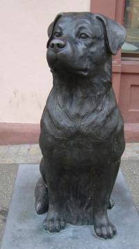 Rottweiler Statue